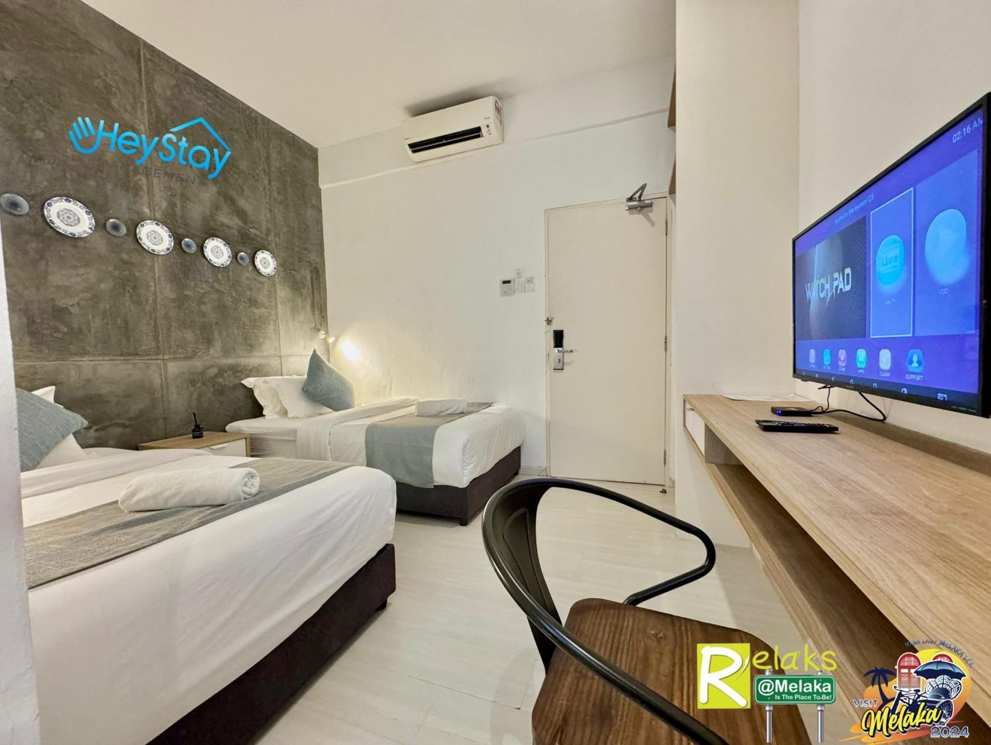 Modern Cave Guest House Walking Distance 5Mins To Jonker Malacca Exterior photo