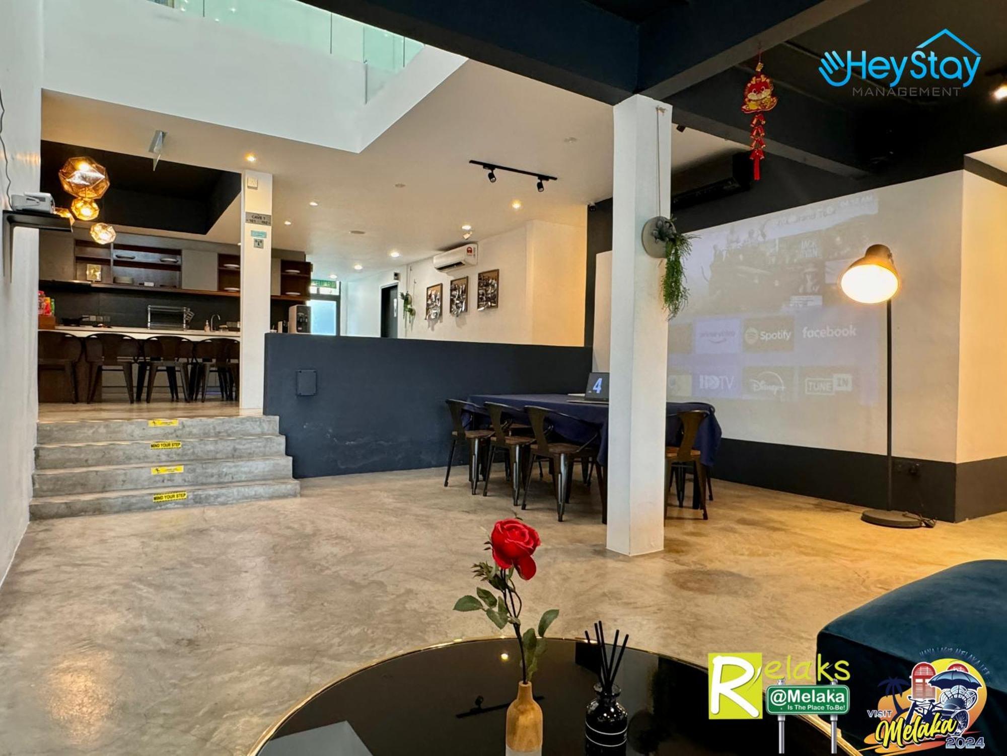 Modern Cave Guest House Walking Distance 5Mins To Jonker Malacca Exterior photo