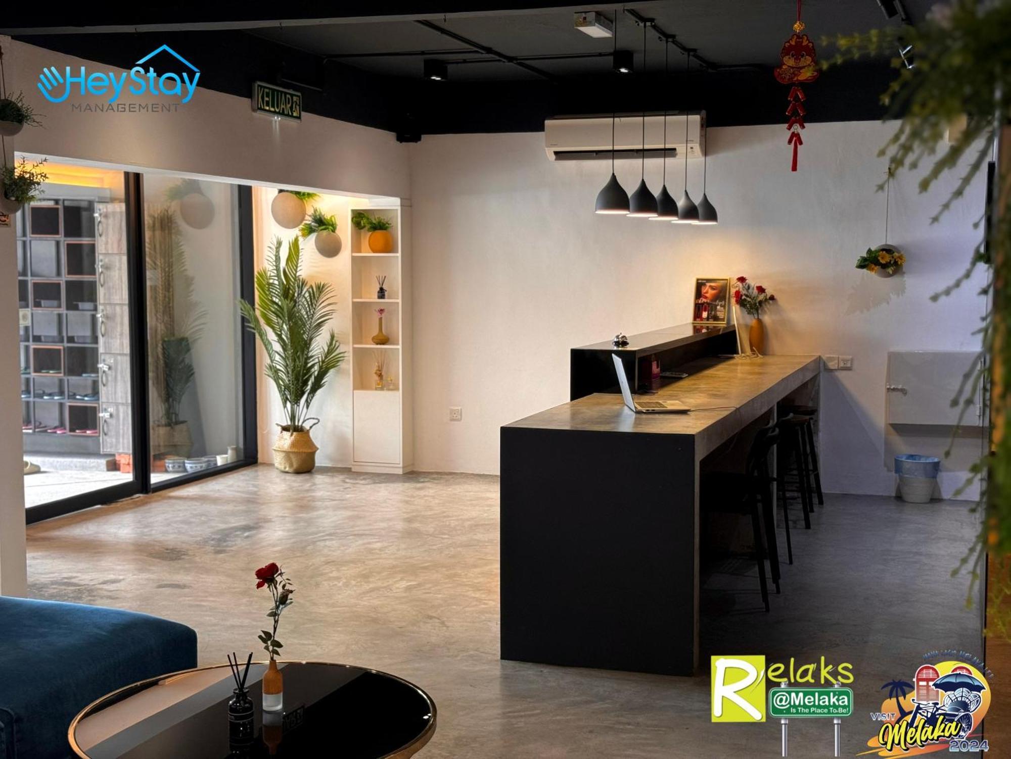 Modern Cave Guest House Walking Distance 5Mins To Jonker Malacca Exterior photo